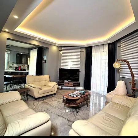 Mustakil Havuzlu Villa Fethiye